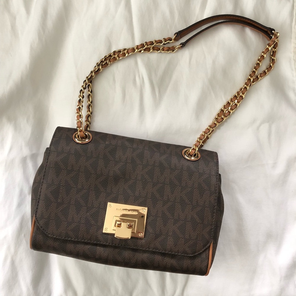 NWT Michael Kors Vivianne Medium Shoulder Bag